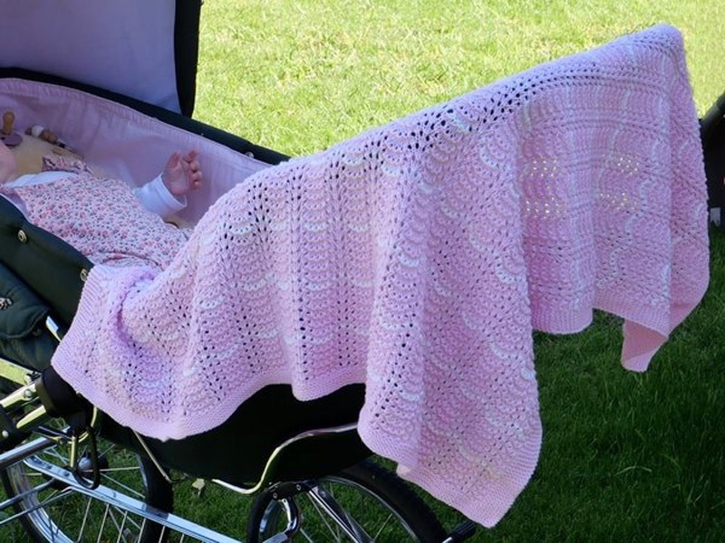 Blog-Inhaltsbild für 'Babydecke "Little Princess" für den Sommer - Gratis Strickanleitung'