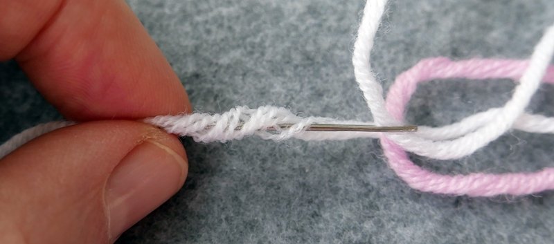 Blog-Inhaltsbild für 'Der perfekte Winterschal - Kostenlose Strickanleitung'