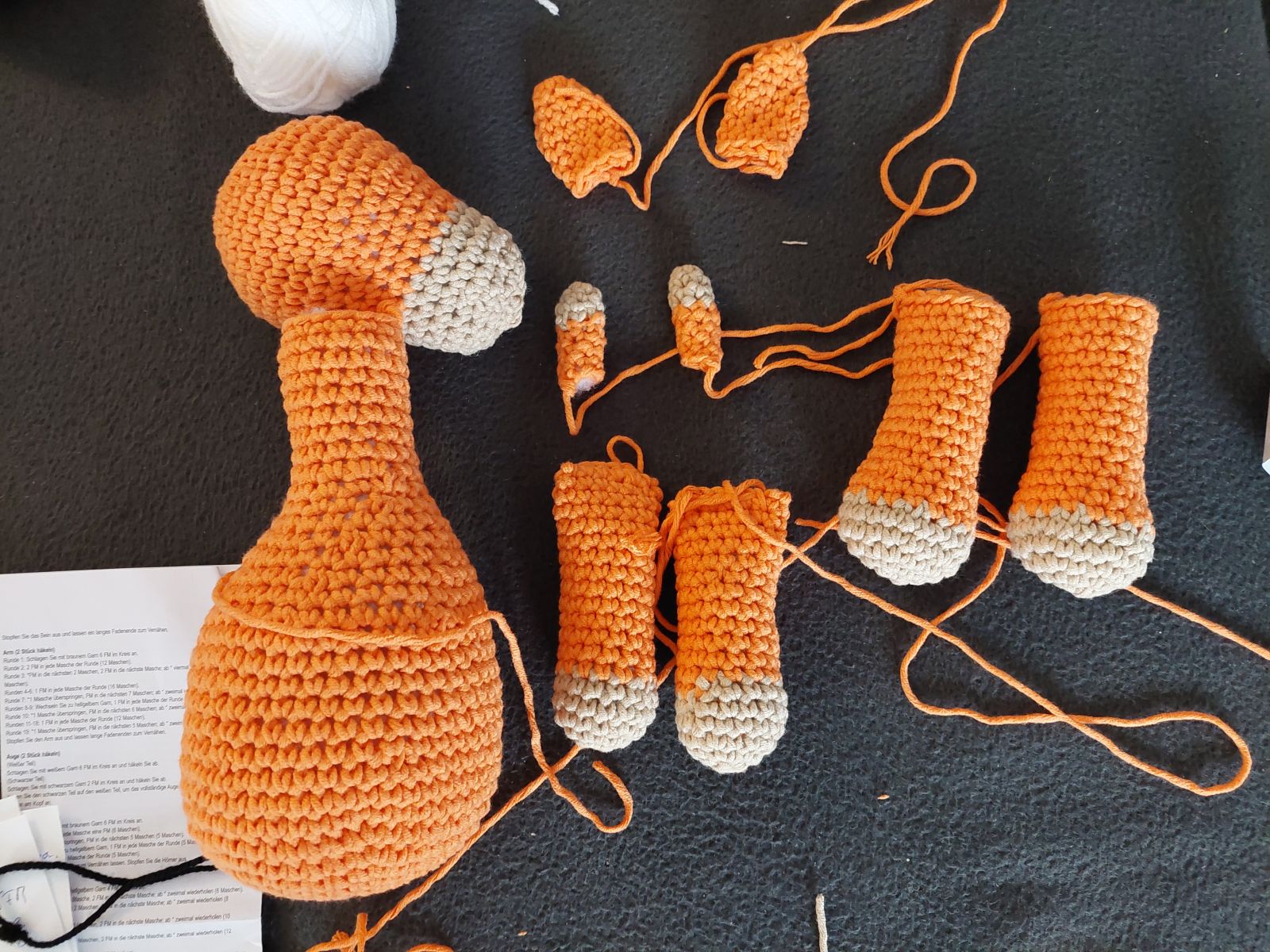 Blog-Inhaltsbild für 'Kostenlose Häkelanleitung Giraffe, Omas Valentinchen!'