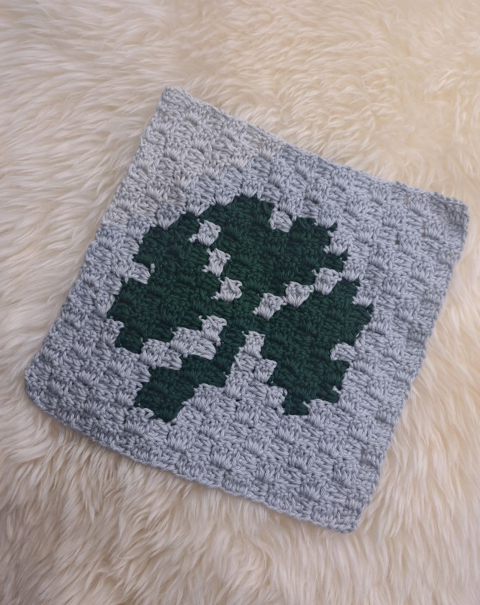 Blog content image for 'Free C2C Crochet Pattern the Shamrock'