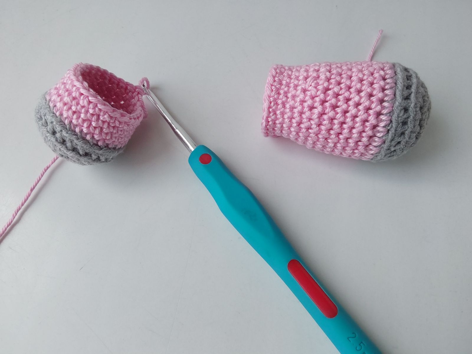 Blog-Inhaltsbild für 'Free Crochet Pattern for Elephant Amigurumi'