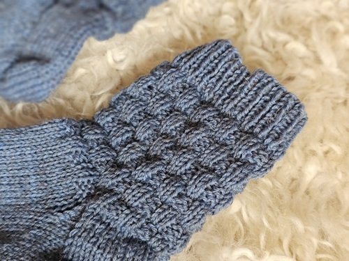 Blog-Inhaltsbild für 'Kostenlose Strickanleitung für Socken'