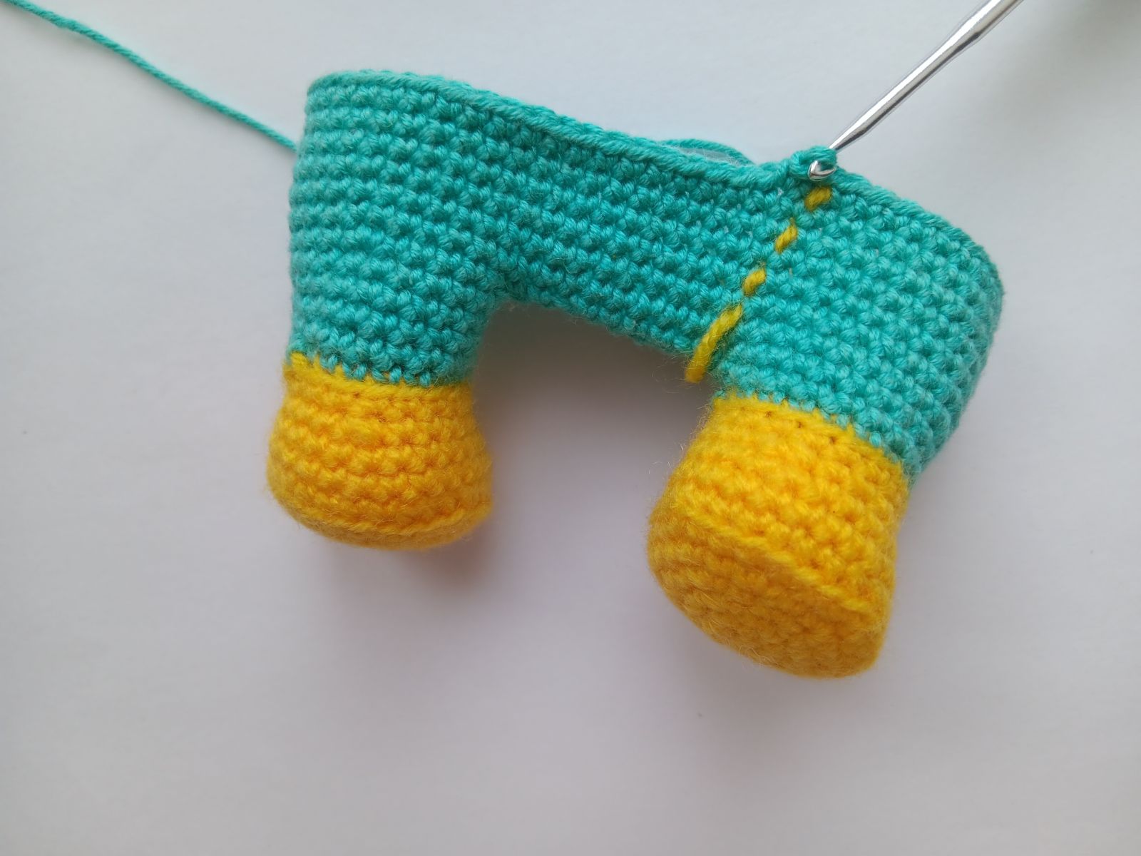 Blog-Inhaltsbild für 'Hase häkeln. Kostenlose Häkelanleitung'