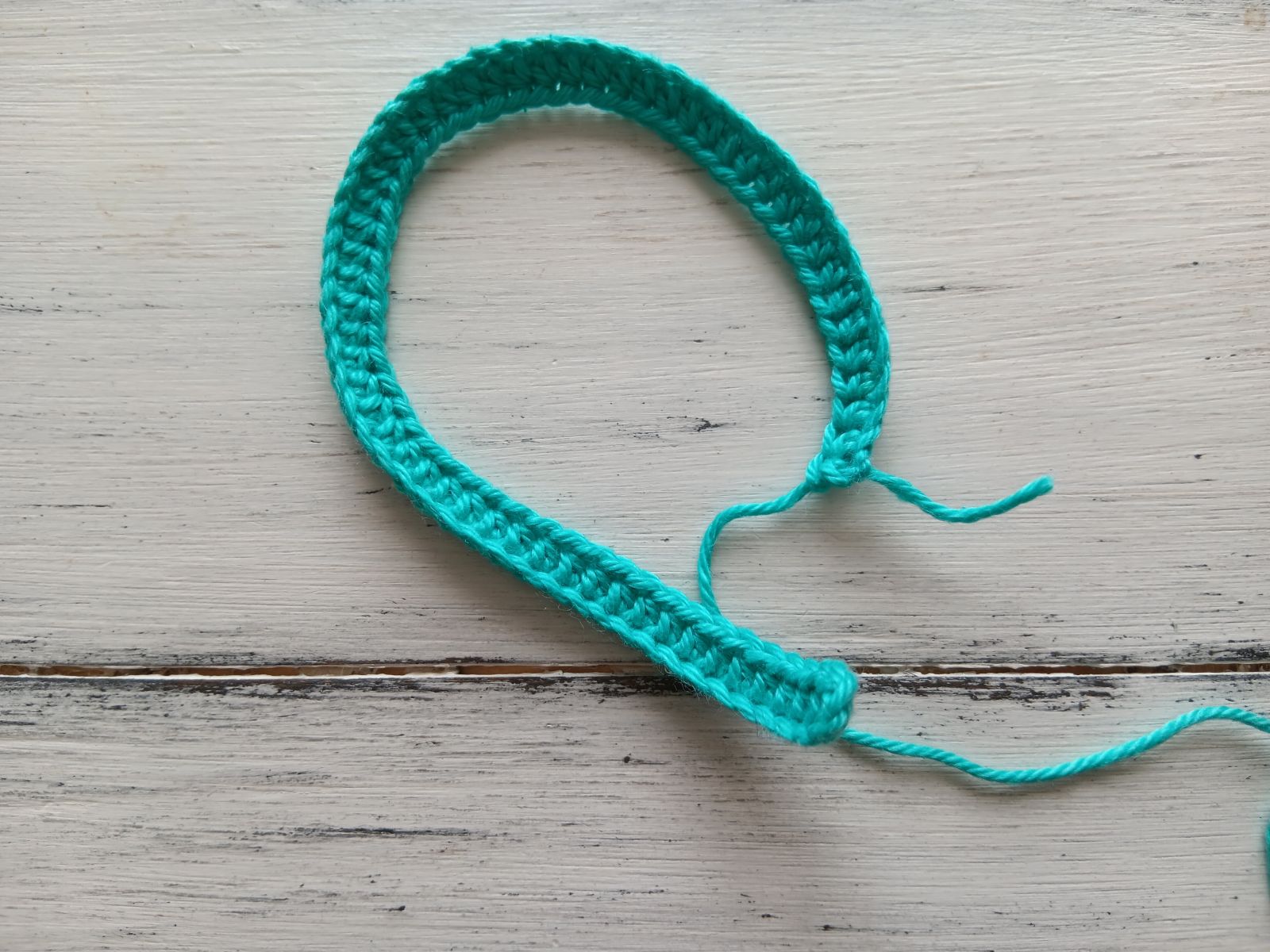 Blog-Inhaltsbild für 'Puppe häkeln. Kostenlose Häkelanleitung für Puppe mit Hasenmütze'