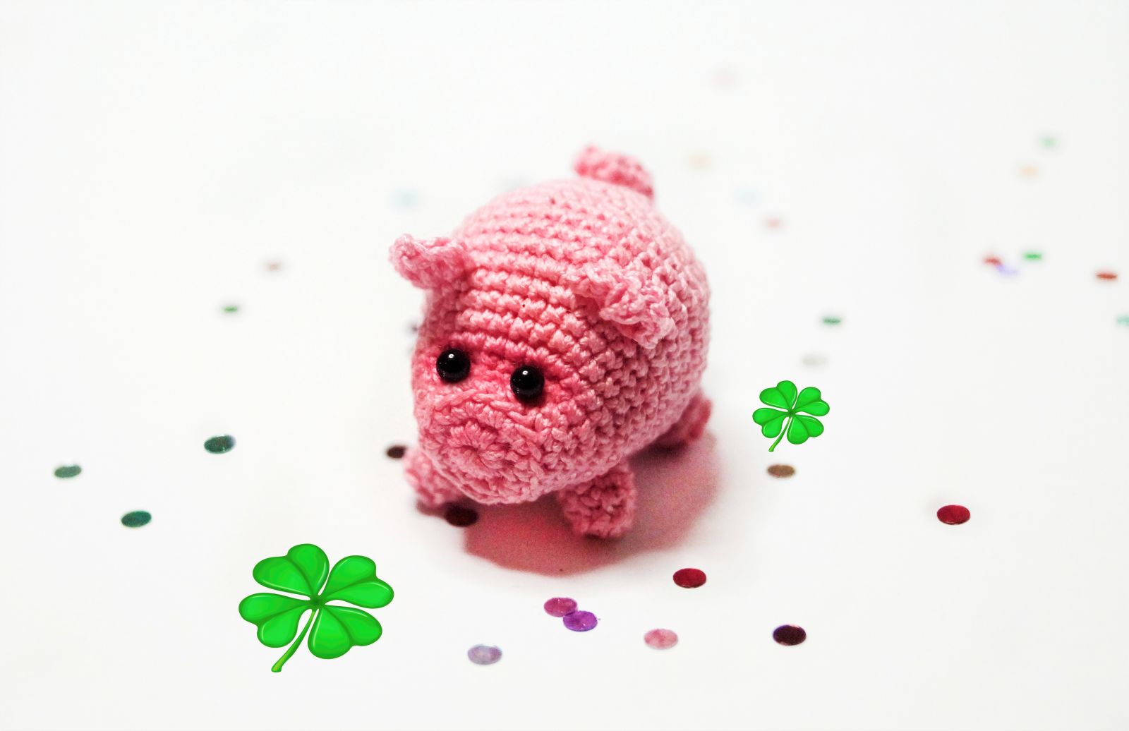 Blog-Inhaltsbild für 'Kostenlose Häkelanleitung Glücksschweinchen, Glücksbringer, Schlüsselanhänger'