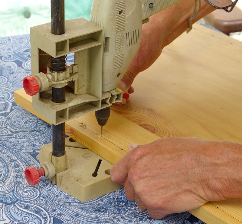 Blog-Inhaltsbild für 'Alte Handarbeitstechnik neu aufgelegt: Bommel-Decke Schritt-für-Schritt-Anleitung'