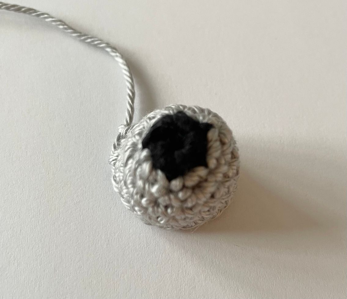 Blog-Inhaltsbild für 'Kostenlose Häkelanleitung für ein niedliches Pilzhaus'