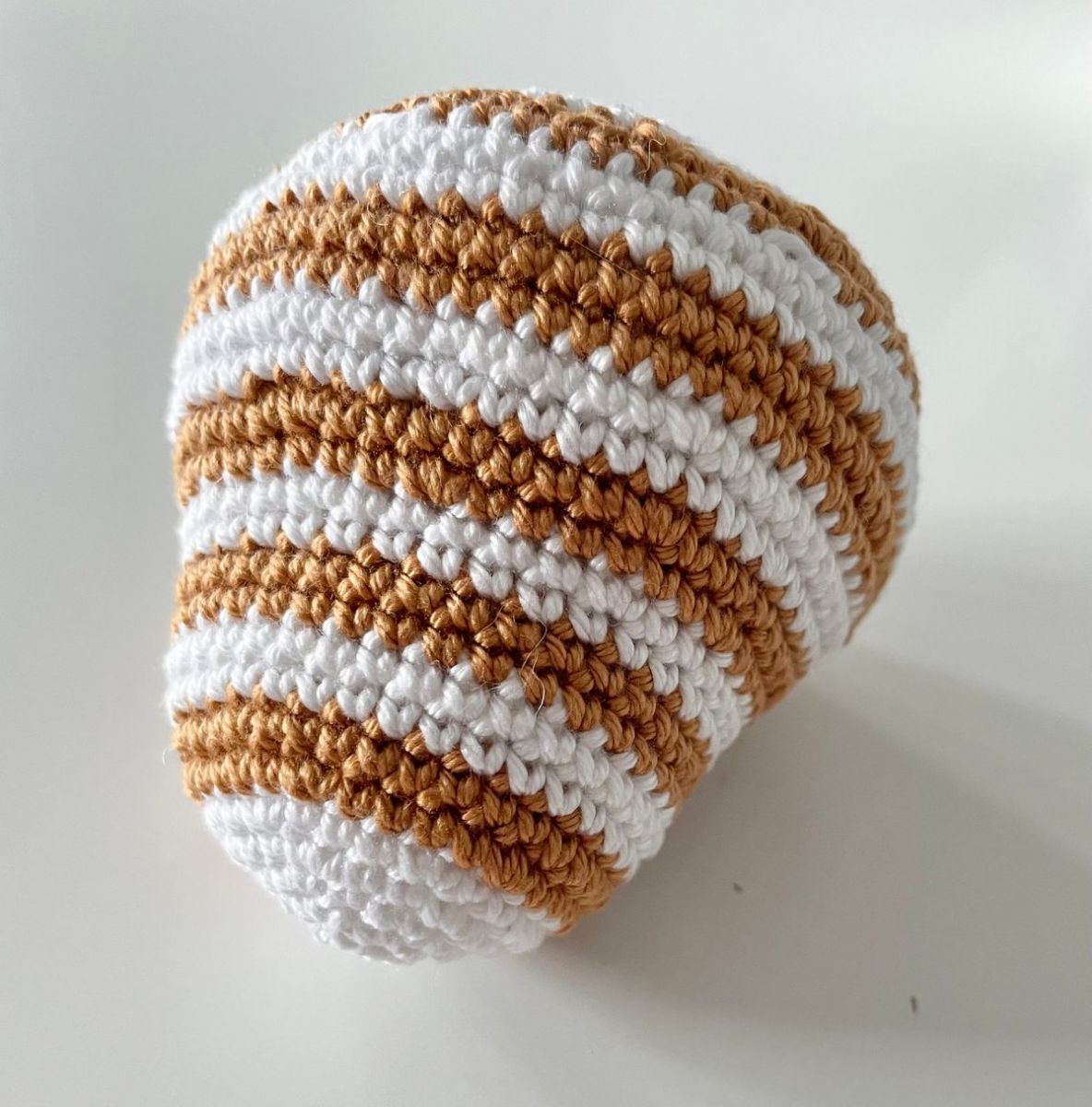 Blog-Inhaltsbild für 'Einsteigerfreundliche Amigurumi-Anleitung: Süßes Zebra selbst gemacht'