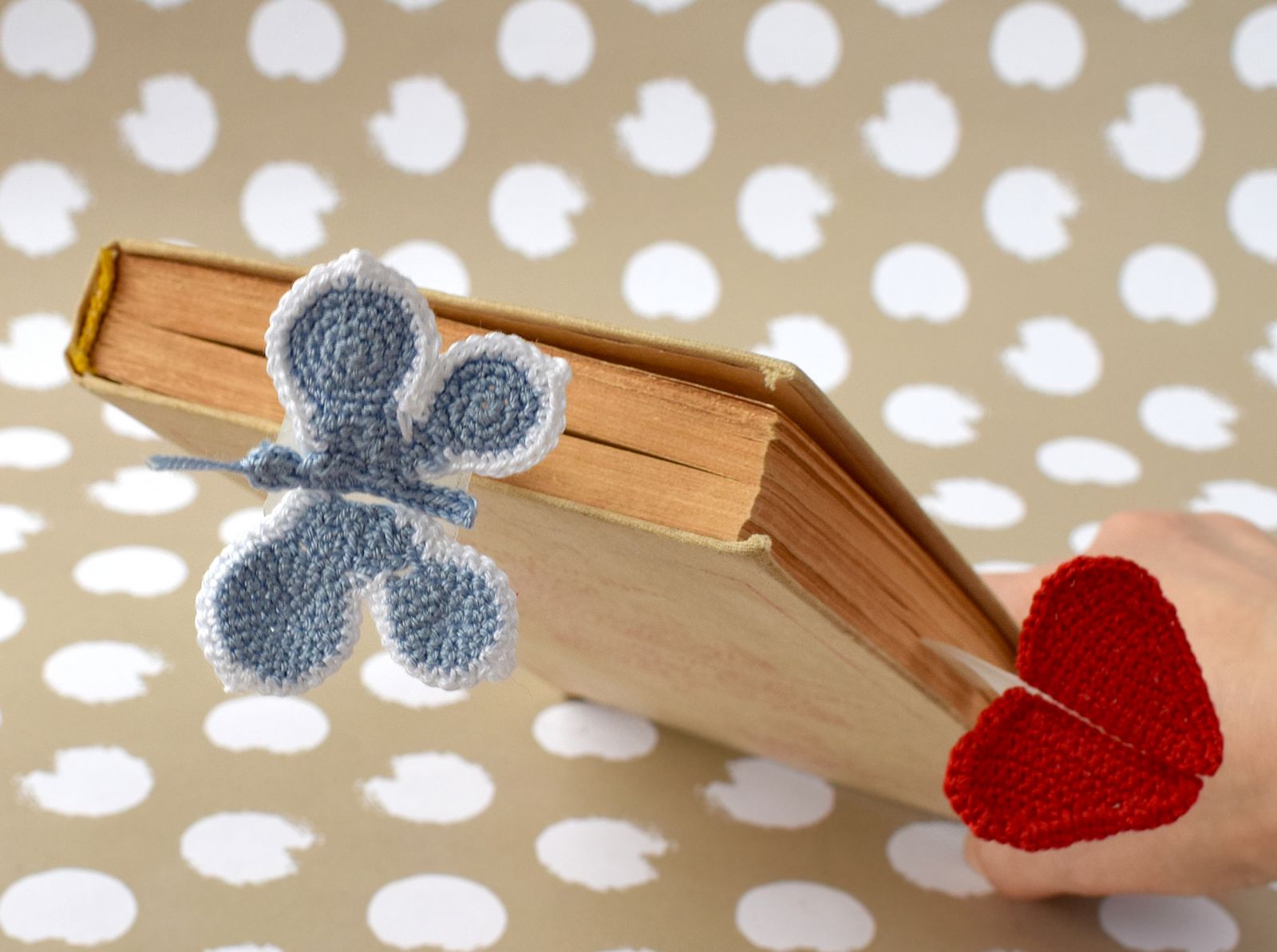 Blog content image for 'Bookmark "Butterfly"'