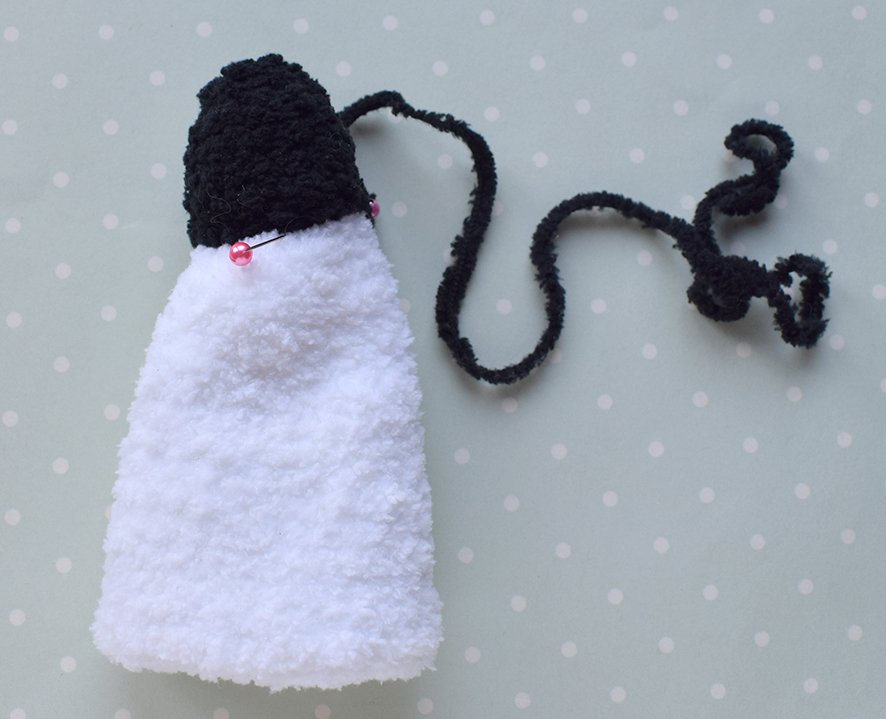 Blog content image for 'Decorative cover for eggs «Penguin». 2 in 1 - crochet + knitting'