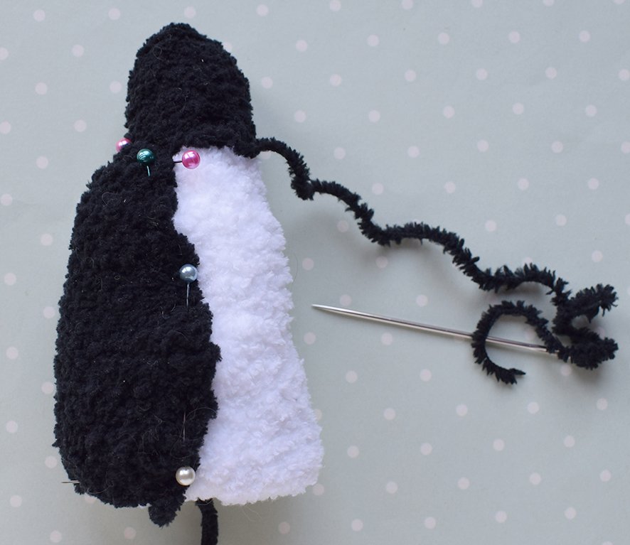 Blog content image for 'Decorative cover for eggs «Penguin». 2 in 1 - crochet + knitting'