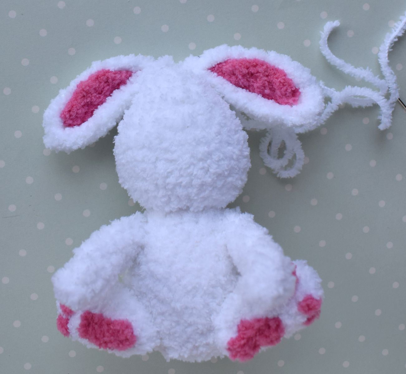 Blog content image for 'The Easter Bunny. 2 in 1 - crochet + knitting'