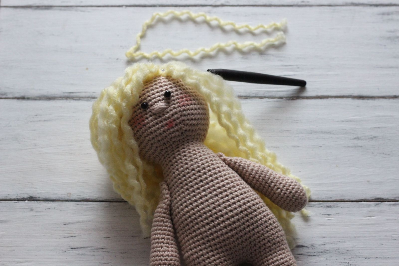 Blog-Inhaltsbild für 'Free Crochet Pattern for Doll'