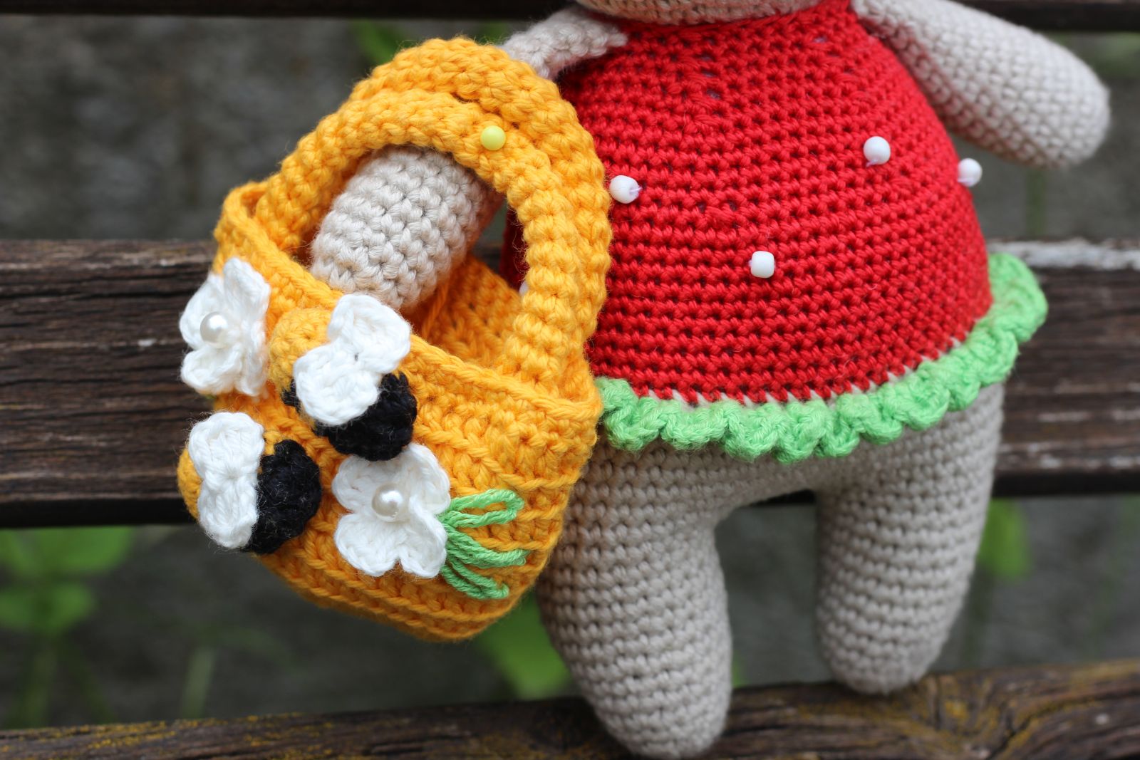 Blog-Inhaltsbild für 'Free Crochet Pattern for Doll´s Handbag'