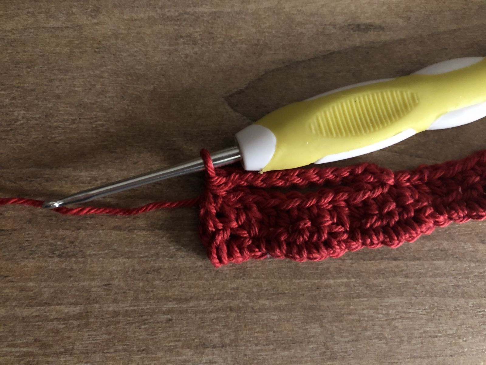 Blog-Inhaltsbild für 'Crochet a loveletter holder with lots of love'