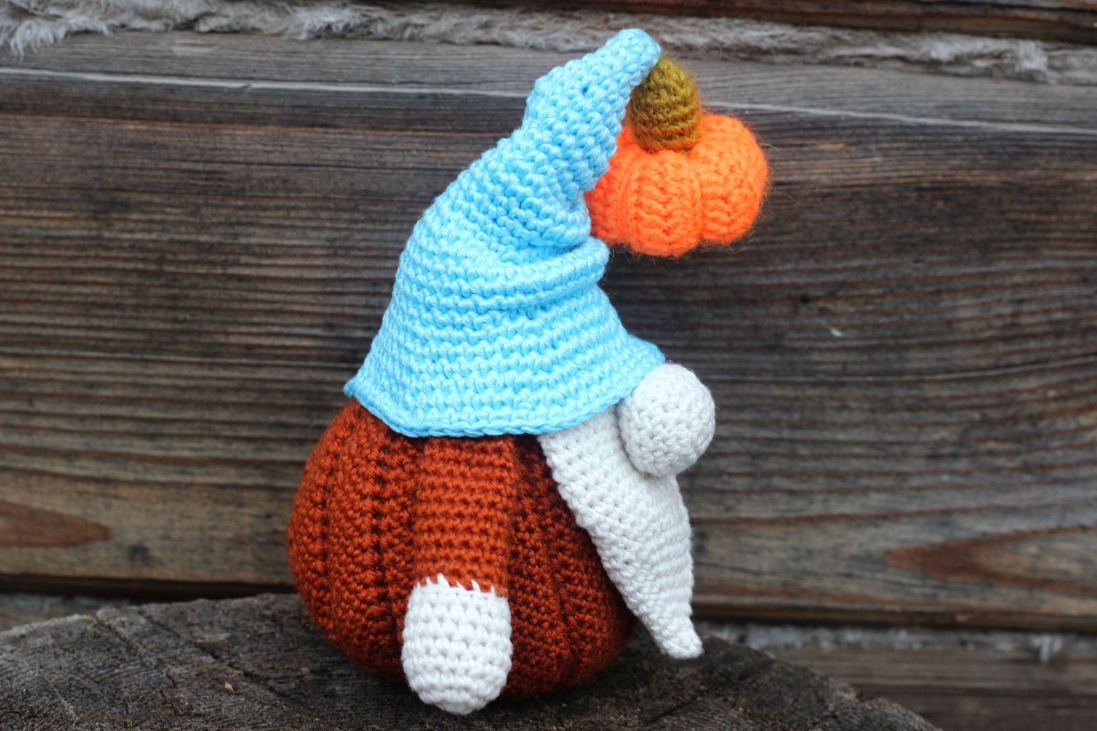 Blog content image for 'Pumpkin Gnome Free Crochet Pattern'