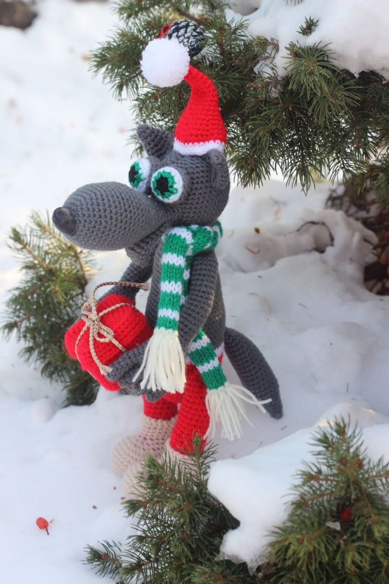 Blog content image for 'Free Crochet Pattern for Wolf'