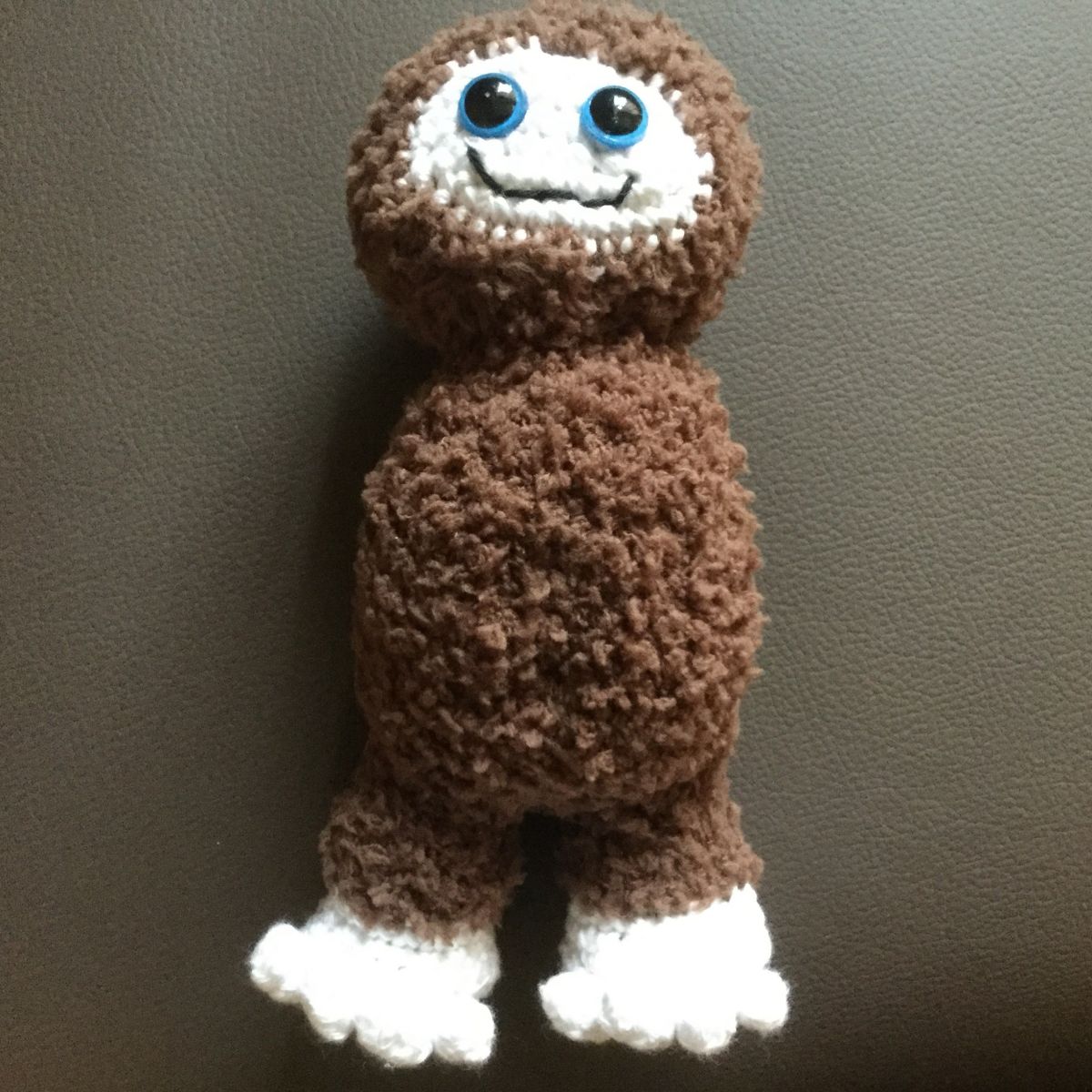 Blog-Inhaltsbild für 'kostenlose Häkelanleitung „Yeti Yuki“ Amigurumi'