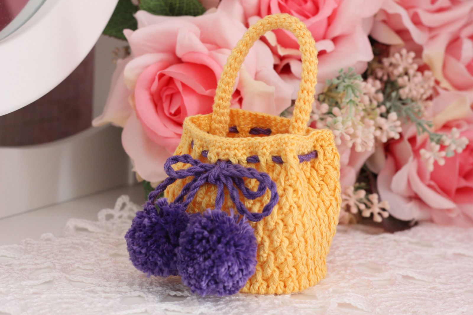 Blog content image for 'Free Crochet Pattern for Dolls Purse'
