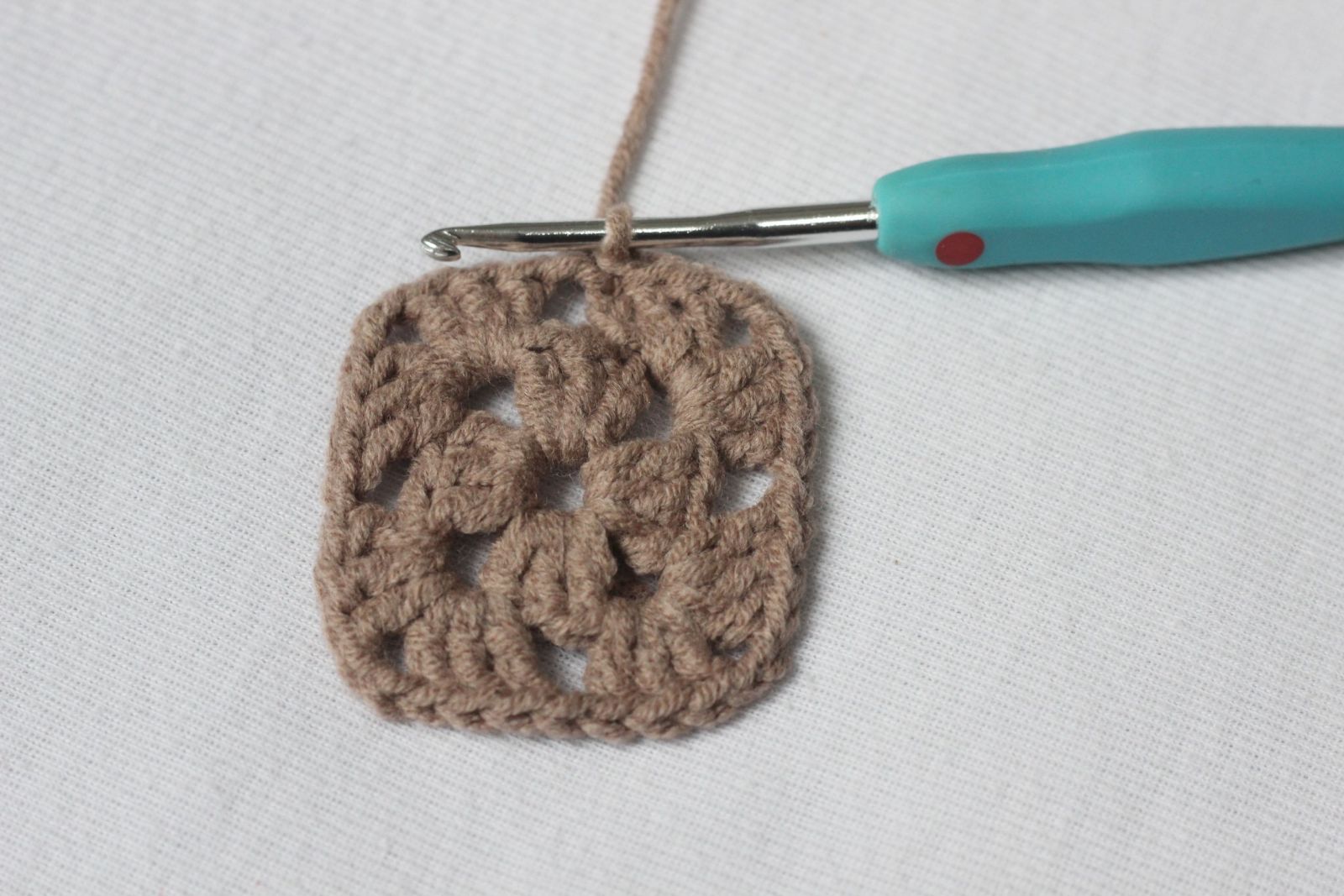 Blog content image for 'Crochet Phone Case. Free Crochet Pattern for Cell Phone Pouch'