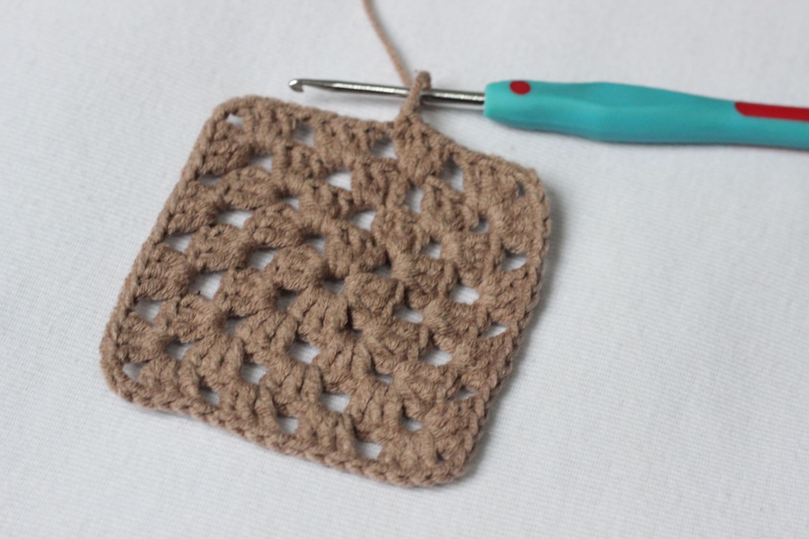 Blog content image for 'Crochet Phone Case. Free Crochet Pattern for Cell Phone Pouch'