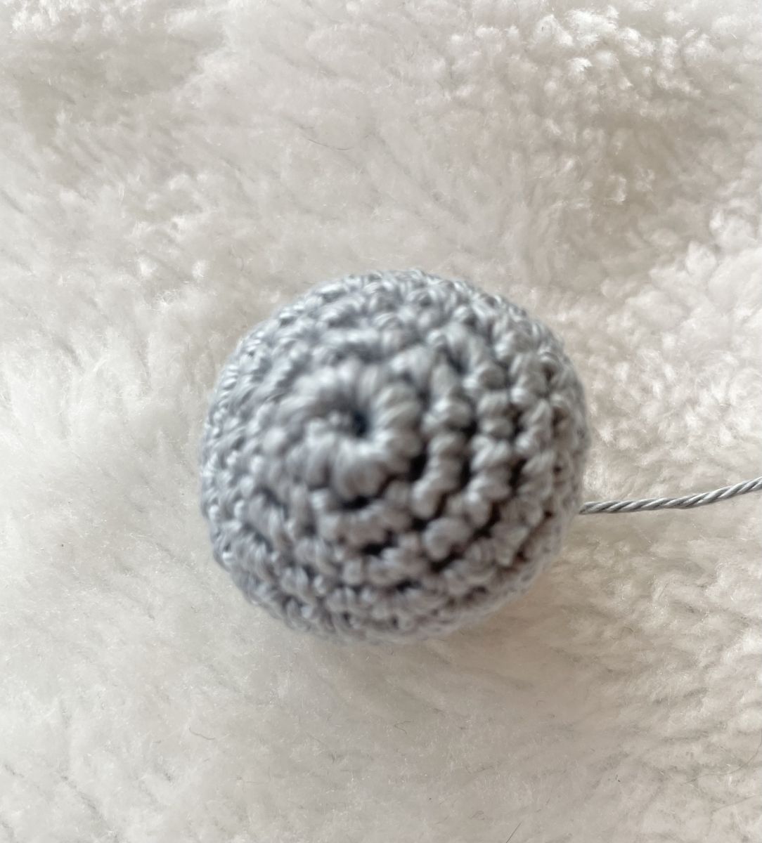 Blog content image for 'Einsteigerfreundliche Amigurumi-Anleitung: Süßes Häkeltier selbst gemacht'