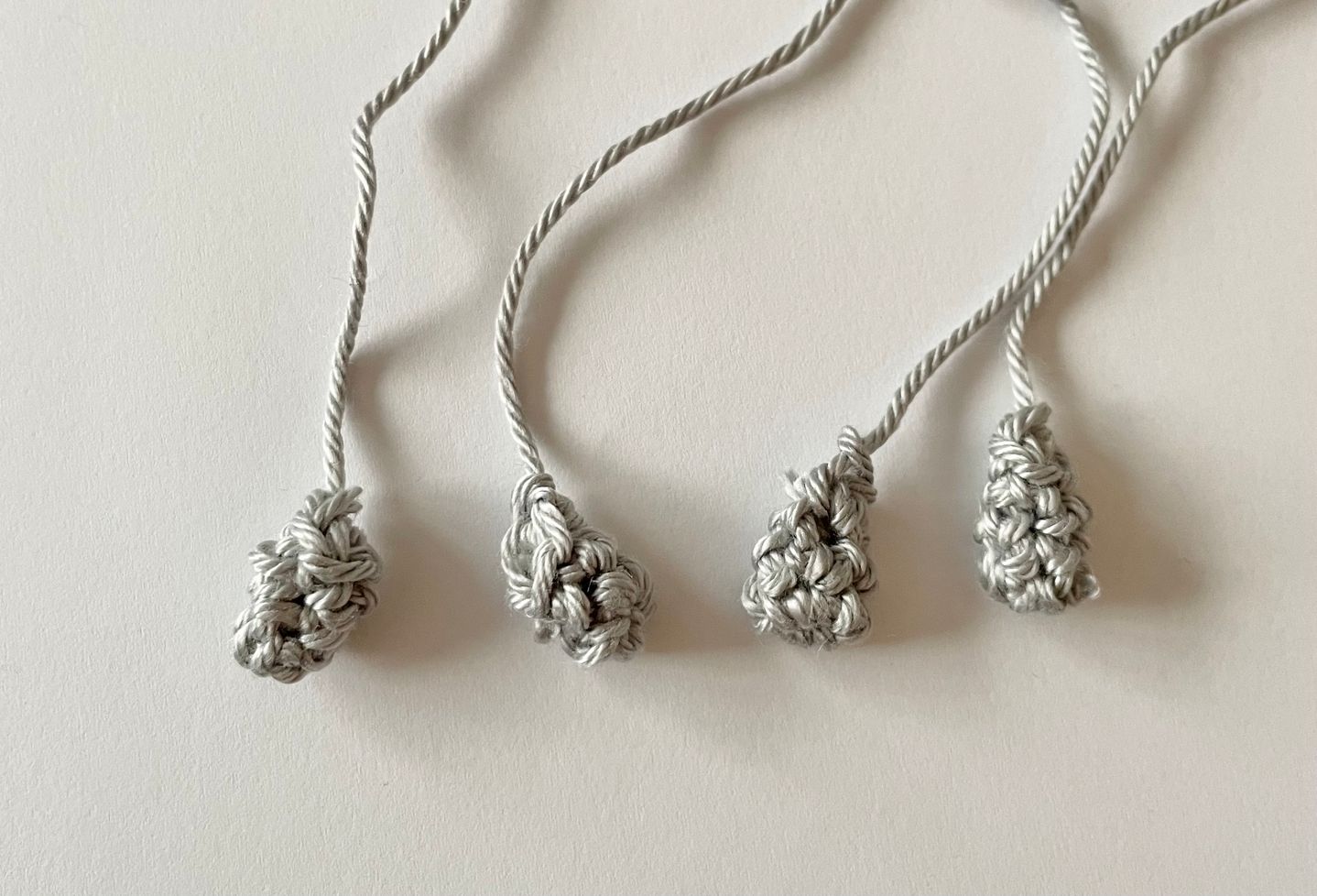 Blog-Inhaltsbild für 'Kostenlose Häkelanleitung für ein niedliches Pilzhaus'