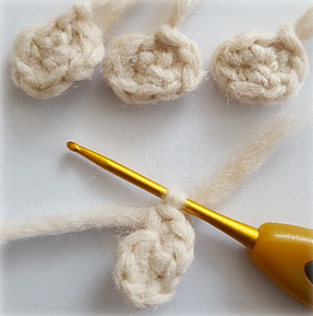 Blog content image for 'Amigurumi cat'