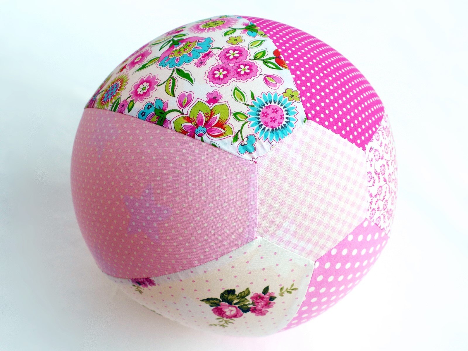 Blog-Inhaltsbild für 'Spielball to go oder Luftballonhülle - Gratis Nähanleitung'