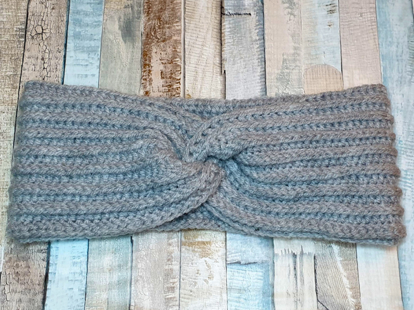 Free crochet pattern Crochet Rib-Twisted Headband