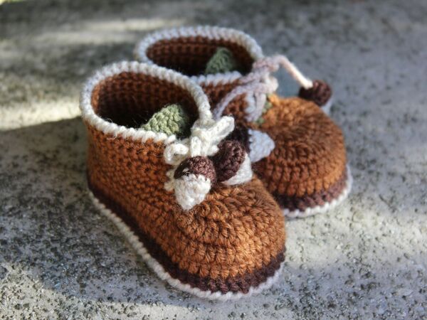 Acorn hotsell baby booties