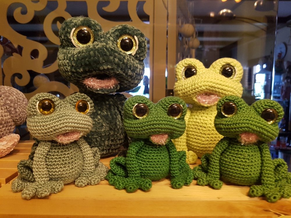 Crochet pattern Taki the croaking frog
