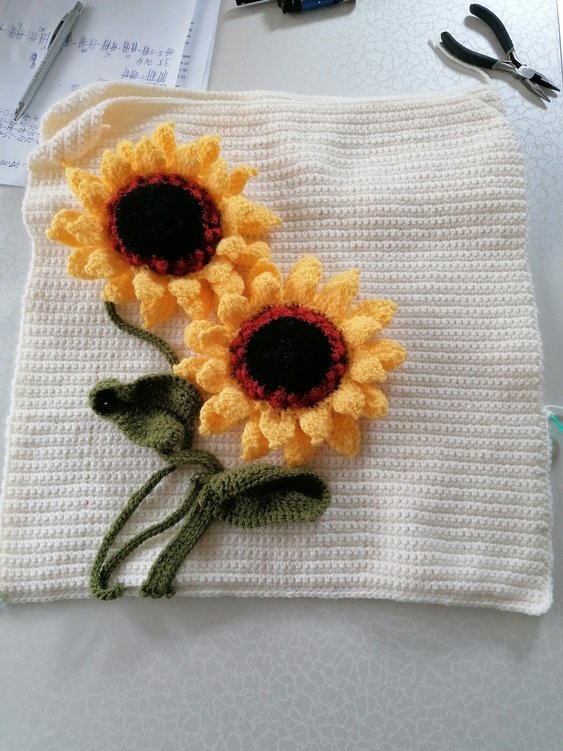 Sunflowers Pillowcase 3D. Crochet NO SEW Pdf pattern