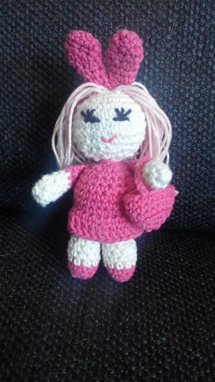 Kleine Pink Lady - Amigurumi Puppe - Kostenlose Häkelanleitung