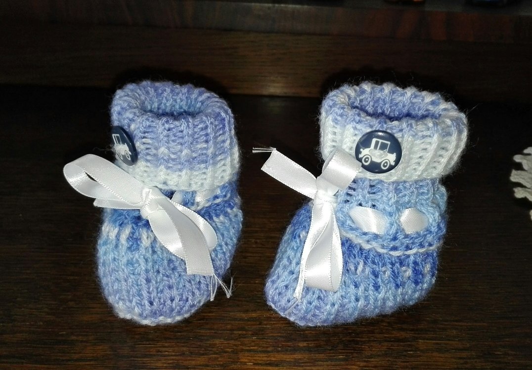 Strickanleitung Baby-Schuhe, Booties in drei Größen, Halbpatent, 9 cm, 10 cm, 11 cm Sohlenlänge