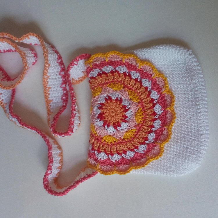 - MARY LOU -  Mandala Tasche häkeln, Geschenk, Mädchentaschen