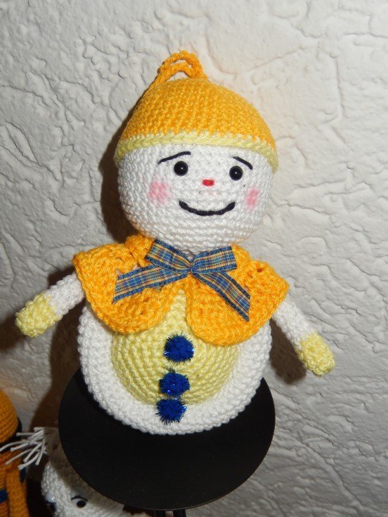 Amigurumi &quot; Schnee Ball Mann &quot; 12 cm Groß