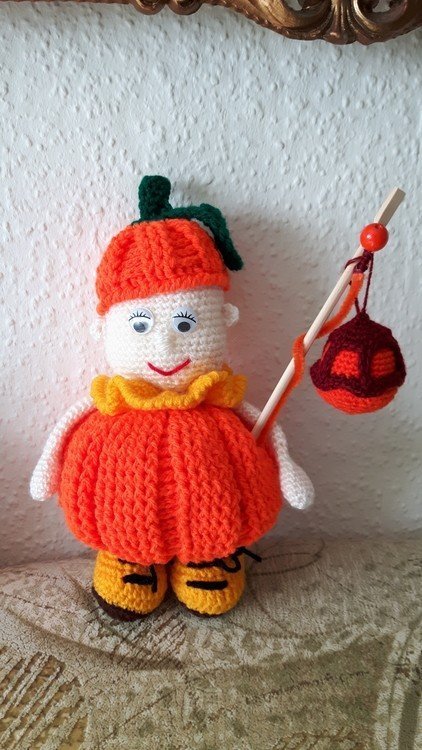 Häkelanleitung Kürbismännchen Amigurumi 