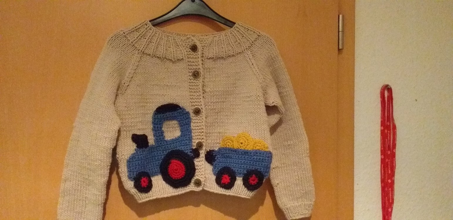 Raglan- Kurz- und Langarmjacke  Gestrickt in 3 Größen