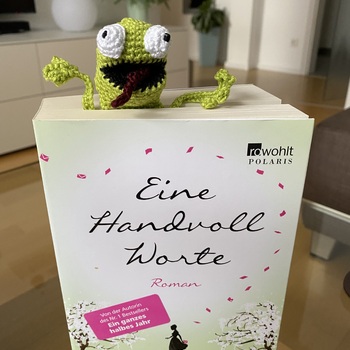 Auch für die Schwiegermama zum Muttertag noch fleißig gewesen 🫶🏻😘 (Anleitung kommt aus dem Buch: Tierische Lesezeichen zum Häkeln, TOPP)