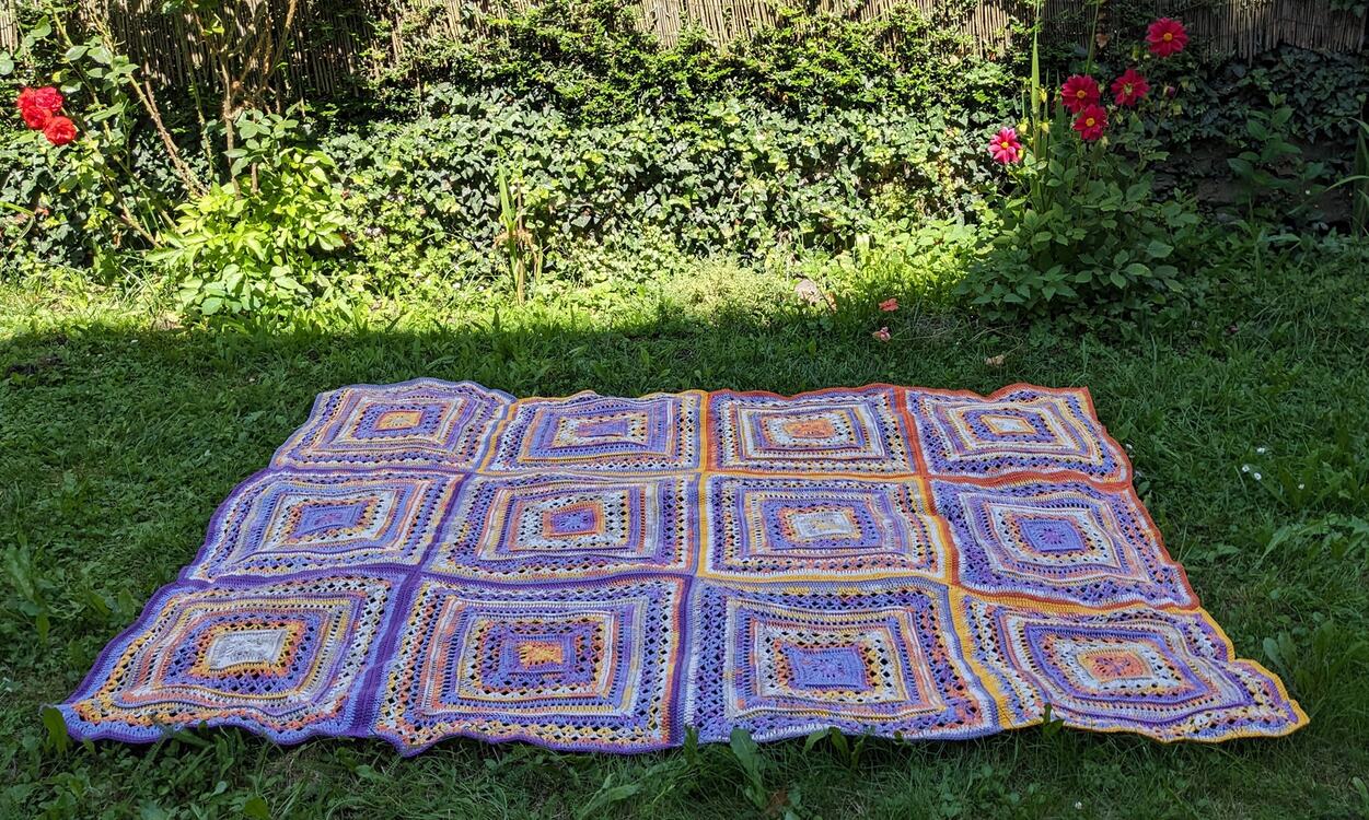 Crochet pattern Neliö