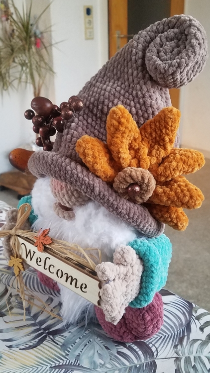 Crochet pattern autumn gnome door decoration