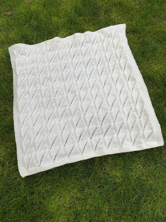 Baby Blanket „Sweet Embrace“, knitting pattern