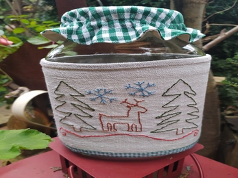 Ein UFO beendet. Mein neues Keksglas für die Adventszeit