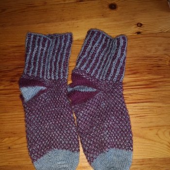 Gum Gum Socken
Muster Broken Seed