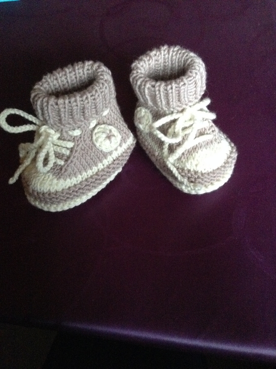 Strickanleitung Babyschuh &quot;Mein erster Turnschuh&quot; 4 Größen, mit Video