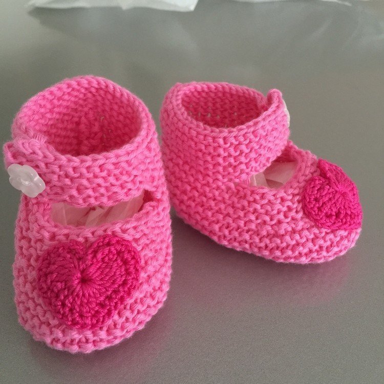 Strickanleitung für Baby-Ballerinas mit Häkelherz - Babyschuhe stricken  -  No.12