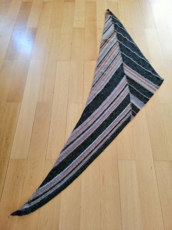 Strickanleitung Dreieckstuch Chevronmuster &quot;Harlequin&quot;