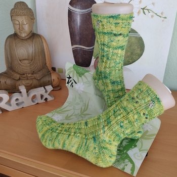 Für die Aktion: Grüne Socken gespendet