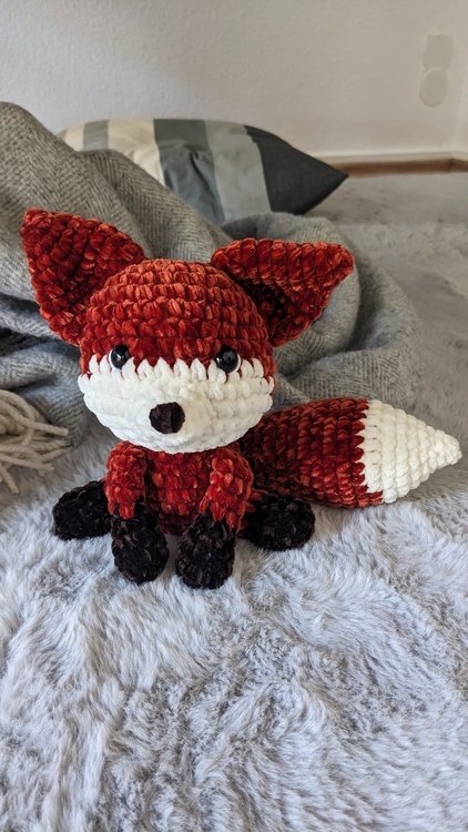 little fox - crochet pattern by NiggyArts